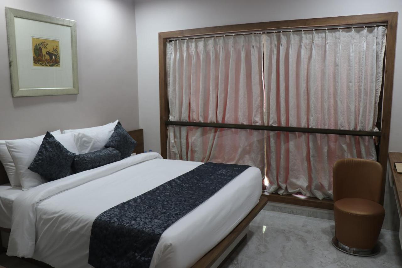 Nest Beacon Resort Daman Kültér fotó