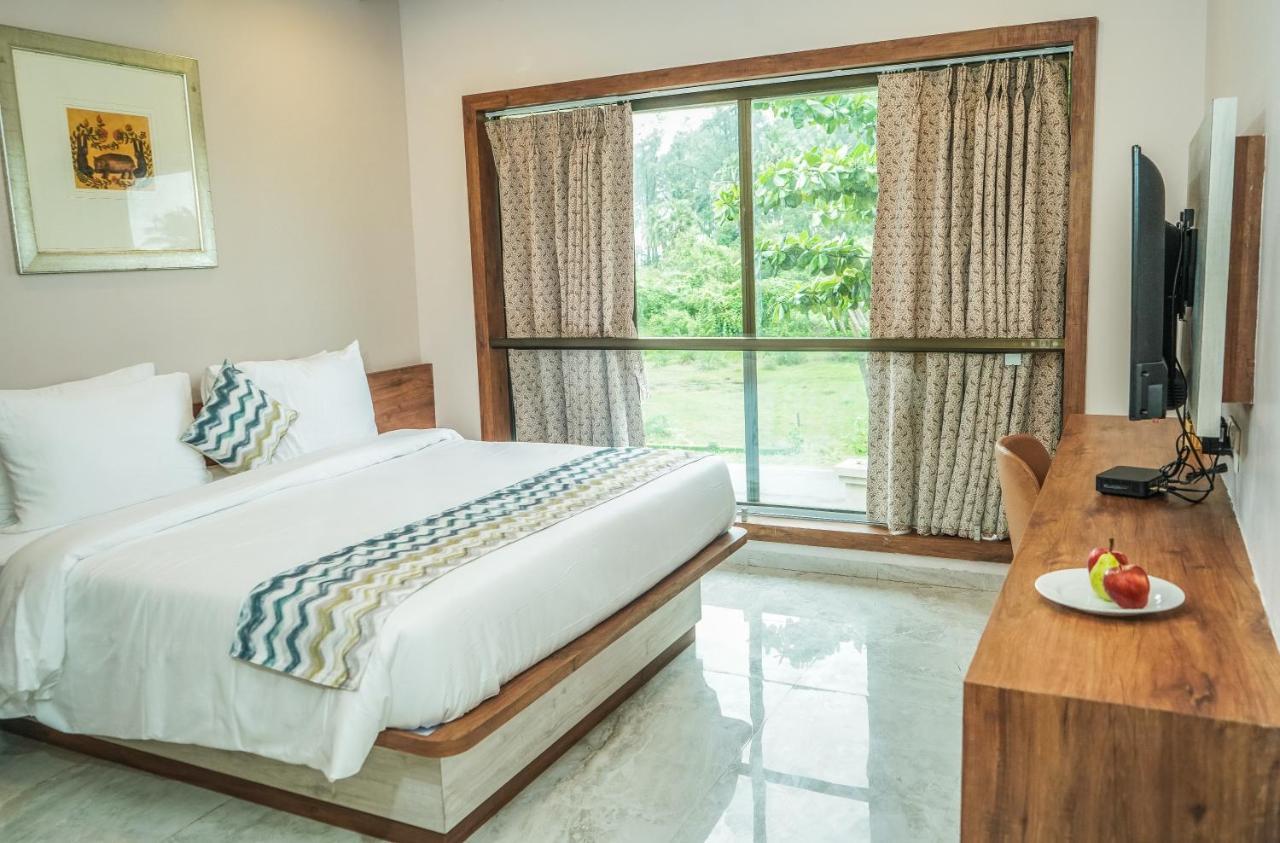 Nest Beacon Resort Daman Kültér fotó